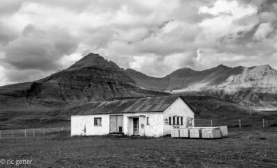 Farm near the Gerðuberg Cliffs
